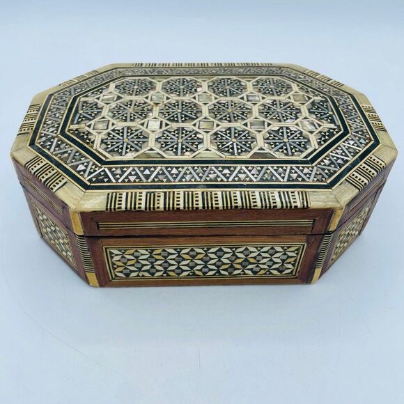 Vtg Large Mother of Pearl Hand Crafted Wooden Inlaid Jewelry Box Micro Mosaic - Picture 2 of 12